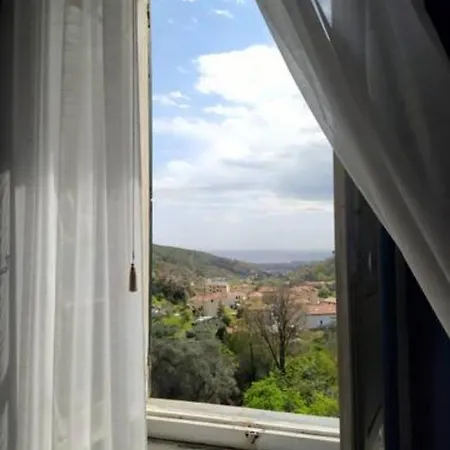 Ampio Appartamento Storico Loano